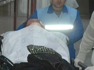 Öfkeli koca ayrı yaşadığı karısını hastanelik etti