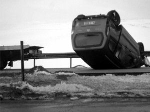 Kamyonet takla attı: 2 yaralı