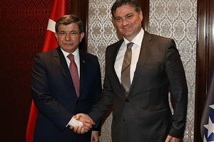 Davutoğlu'nun eline ne oldu?