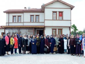 Meram’da duygu dolu anneler günü programı