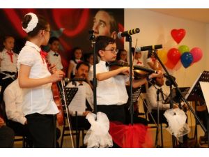 Eyüp Musiki Vakfı Çocuk Korosu’ndan Bahar Konseri