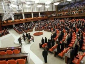 MİT Kanunu Komisyondan Geçti