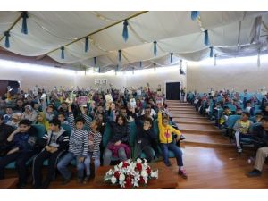 Erzincan Belediyesinden Çocuklara Ücretsiz Sinema
