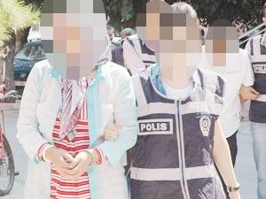 İşkenceden ölen çocuğunun kafasını dikerek tedavi etmiş