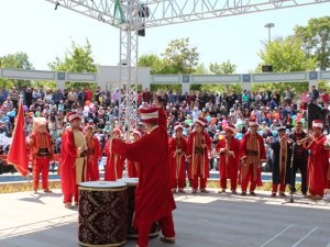 Kimsenin engel olmadığı bir dünya hayal ediyoruz"