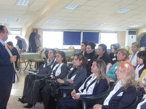 Konyalı iş kadınları eğitim seminerinde bir araya