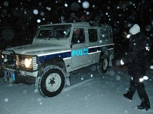 Tipide mahsur kalan minibüs 6 saat sonra kurtarıldı
