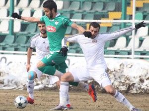 Şekerspor lider önünde