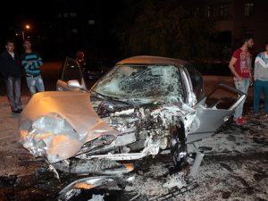 Konya’da Üç Araç Birbirine Girdi: İki Yaralı