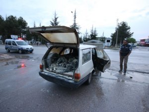 Beyşehir’de Otomobil Yangın: İki Yaralı
