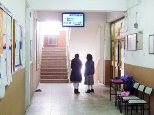 Okul kapalı devre televizyon yayınına başladı