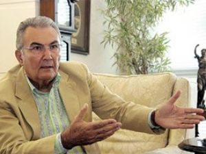 Deniz Baykal isyan etti: İçime atıyorum