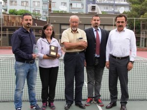 Merhum Vezir Balcıoğlu tenis turnuvası sona erdi
