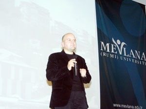 Mevlana Üniversitesi'nde Kanuni ve Harem anlatıldı
