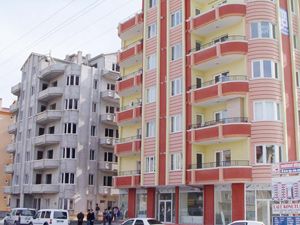 6. kattan atlayan genç hayatını kaybetti