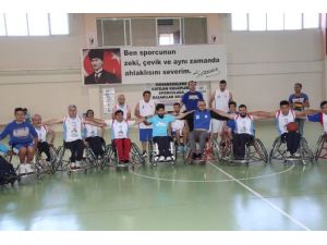 Didim’de Engelliler Haftası, Engelsiz Basket Maçıyla Sona Erdi