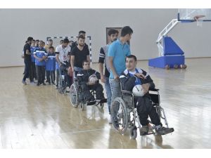 Kmü’de 2. Karaman Engelliler Spor Şenlikleri Düzenlendi