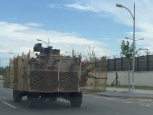 Diyarbakır'da zırhlı araca telli önlem