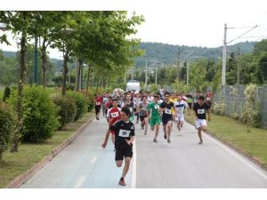Sapanca Belediyesi 19 Mayıs Gençlik Koşusu Yapıldı