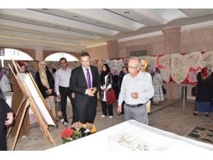 Alanya’da “el Nakışları Ve İpek Kozası El Ürünleri” Sergisi Açıldı