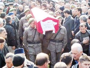 İntihar eden uzman çavuş defnedildi