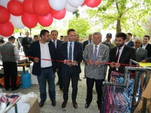 Doğanşehir’de Öğrenciler Yararına Kermes Açıldı