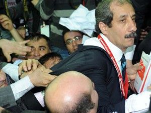 CHP Kurultayı'nda gerginlik yaşandı