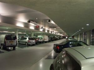 AVM otoparklarında üç saat uyarısı