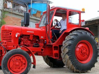 50 yıllık traktöre 30 bin lira harcadı