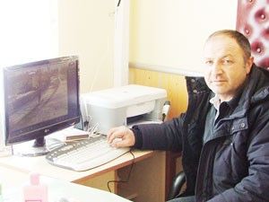 Köylerini internetten izliyorlar