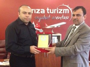 Rıza Turizme THYden plaket ödülü