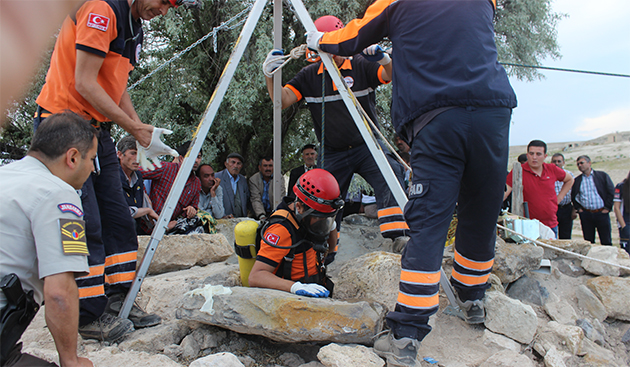 4 çocuk annesi kadının cesedi kuyuda bulundu