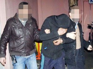 Çaldığı zeytinlerle uyuşturucu almaya giderken yakalandı