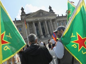 Türkiye düşmanları Almanya'da bayram ediyor