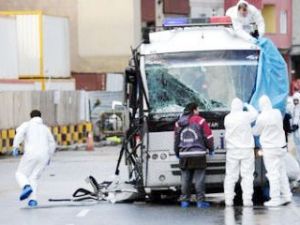 Polis aracına yönelik saldırıda 8 gözaltı