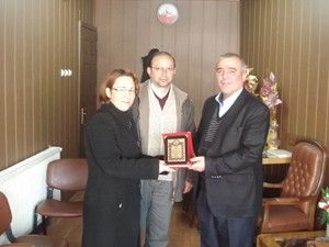 Sivil toplum kuruluşlarına teşekkür plaketi