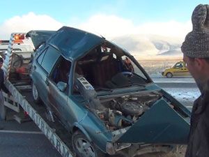 Karapınar'da otomobil devrildi: 1 ölü, 2 yaralı