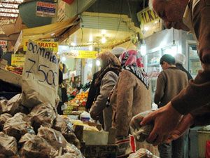 Pazarda domalan mantarı hareketliliği