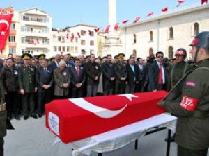 Şehitlerimizden Melikoğlu toprağa verildi