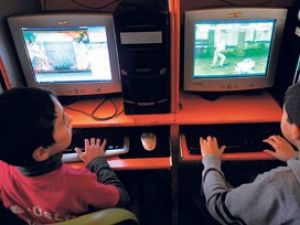 Meclis internet kafelere el atacak
