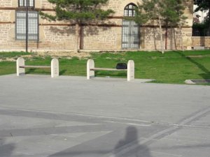 Konya'da şüpheli paket fünyeyle patlatıldı