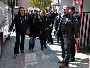 Yolcu otobüsünde 6 kilo esrar ele geçirildi