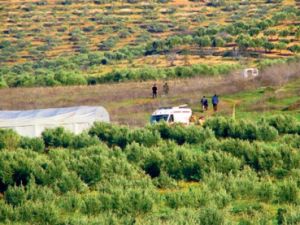 Ambulanslar, sınırdan yaralı taşıyor