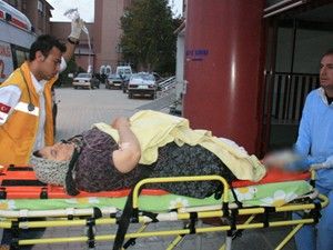 Eteğini biçerdövere kaptıran kadının ayakları koptu