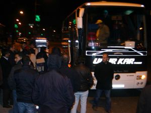 Eyleme giden sendikalılara polis eylemi