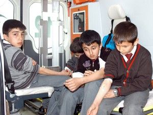 İlköğretim okulunda gıda zehirlenmesi