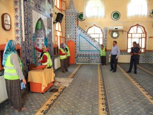 Seydişehir’de Camiler Temizleniyor