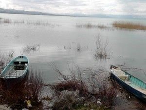 Beyşehir'de kanal boylarında olta ile avlanmak serbest
