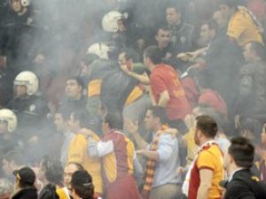 Fenerbahçe ve Galatasaray'a ceza
