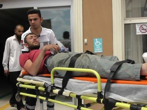 İnşaattan düşen işçi hastaneye kaldırıldı